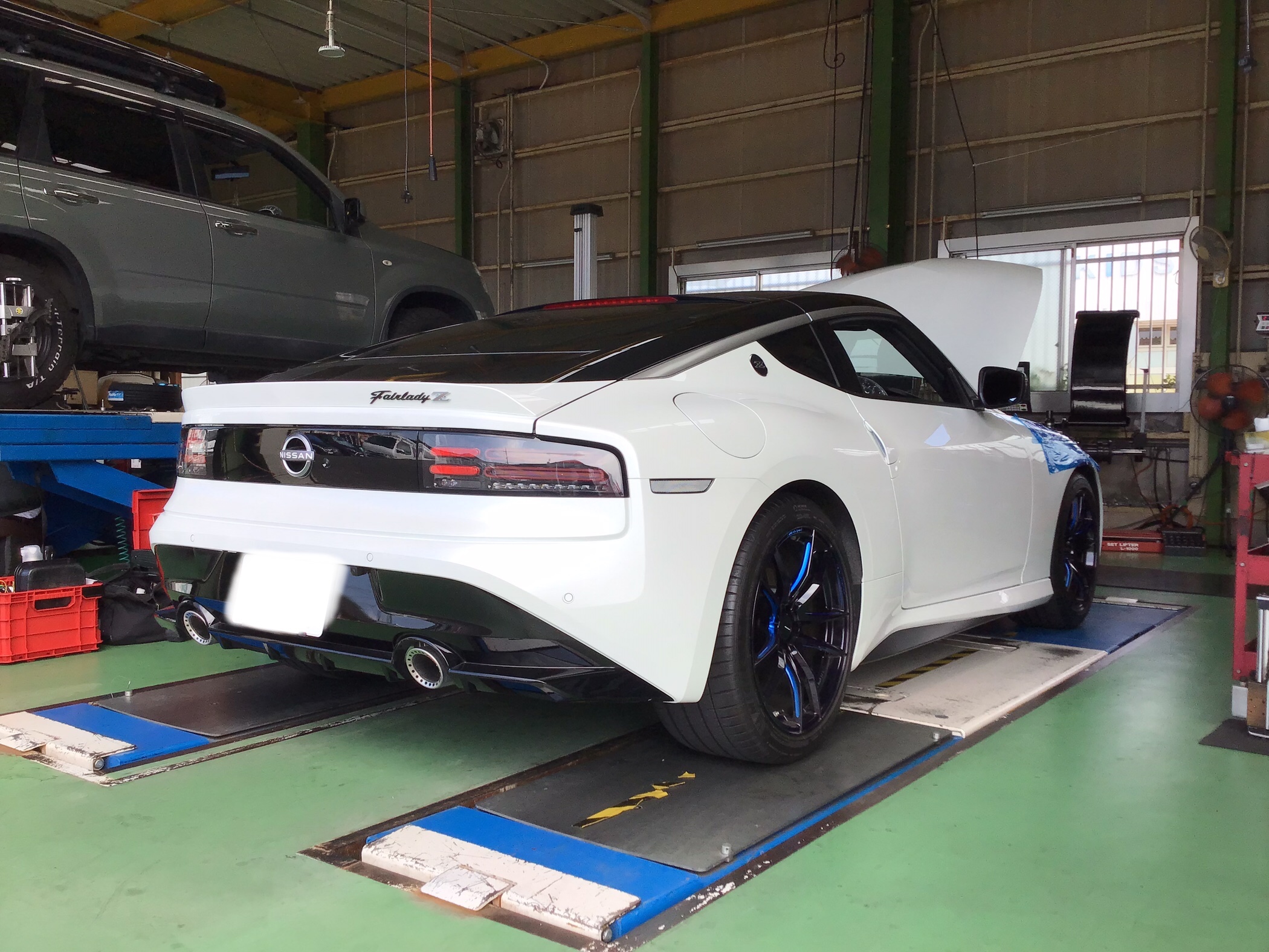 RZ34 フェアレディZ HKSハイパーマックスS車高調取付 | 店舗おススメ