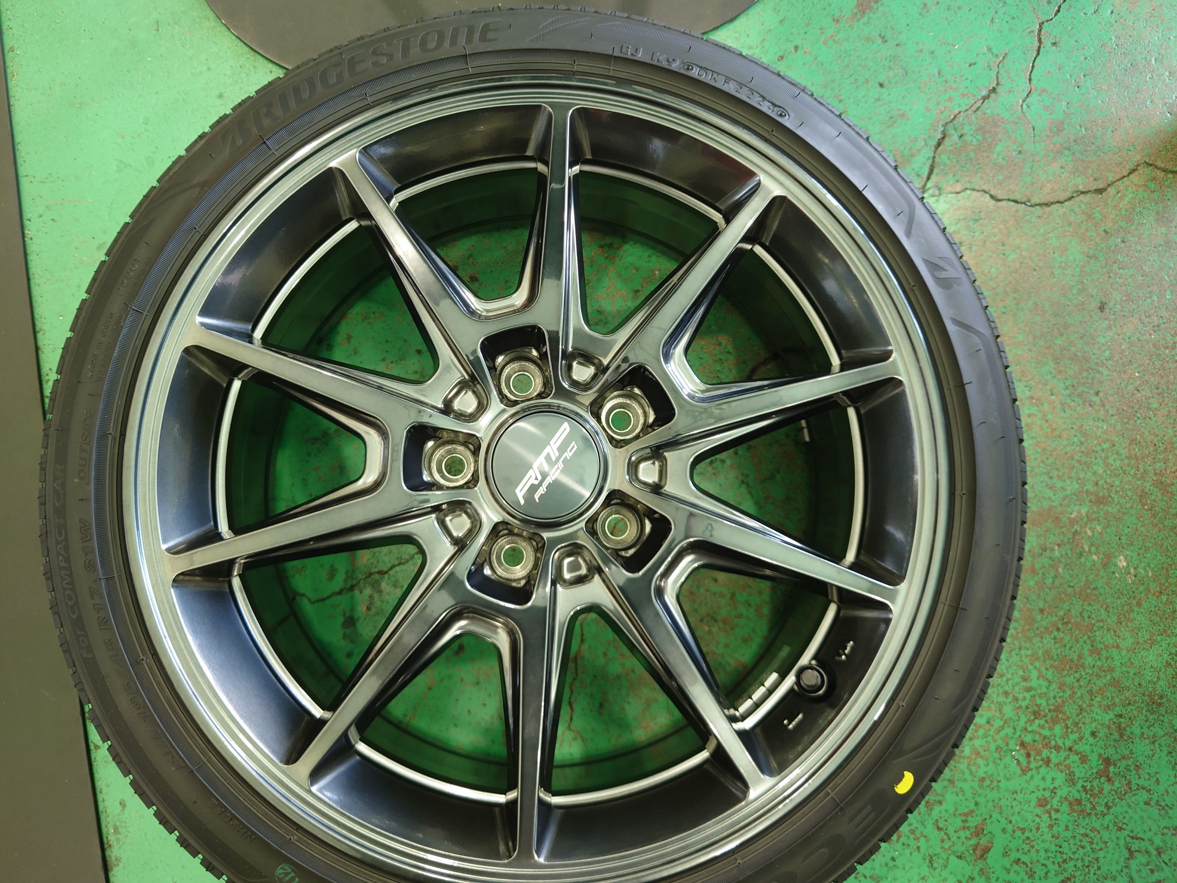 ZC33Sスイフトスポーツ タイヤホイールセット MIDホイールズ(マルカ