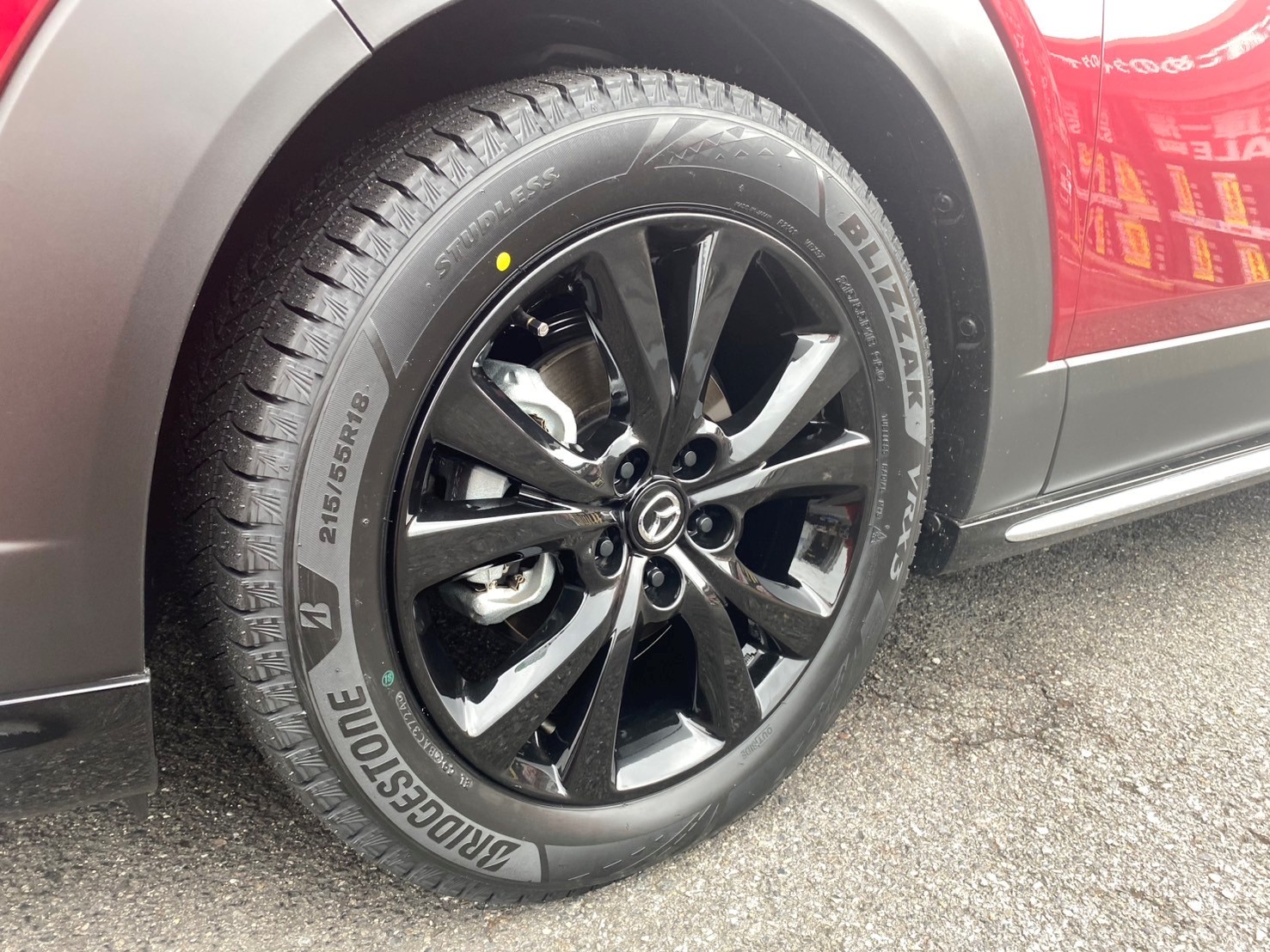 マツダ／CX-30 【スタッドレスタイヤ ブリザックVRX3 215/55R18 タイヤ