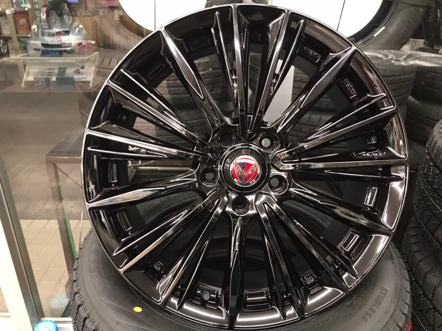 RAYS ベルサス ストラテジーア ヴォウジェ NEWホイル | 店舗おススメ