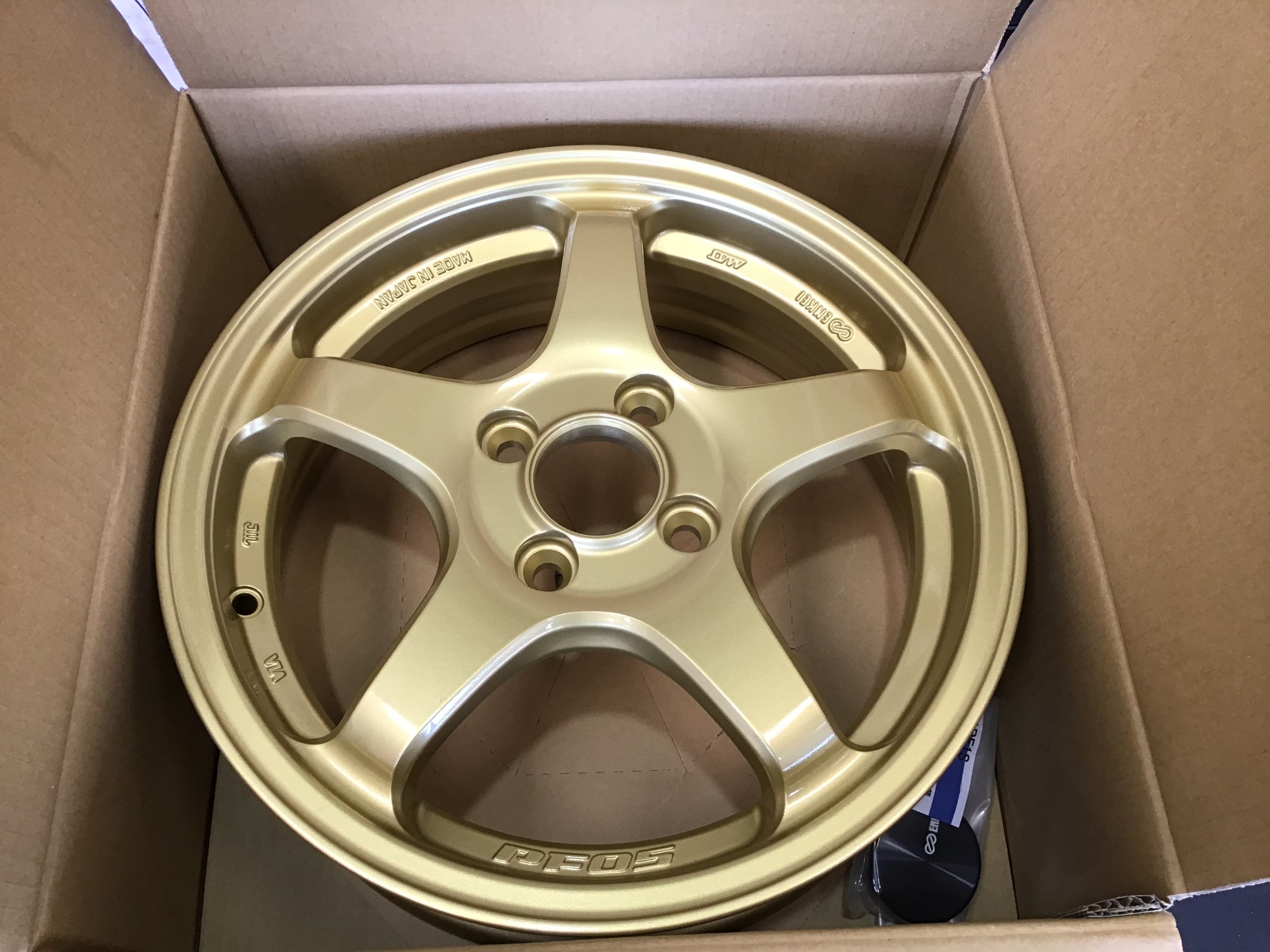 HA36S アルトワークス ホイール交換作業 | 店舗おススメ情報 | タイヤ