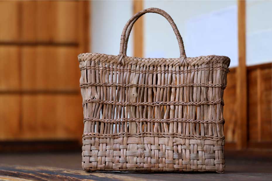 受注生産 お届けまで約1～2ヶ月】 【国産】山ぶどう棚編み手提げ籠