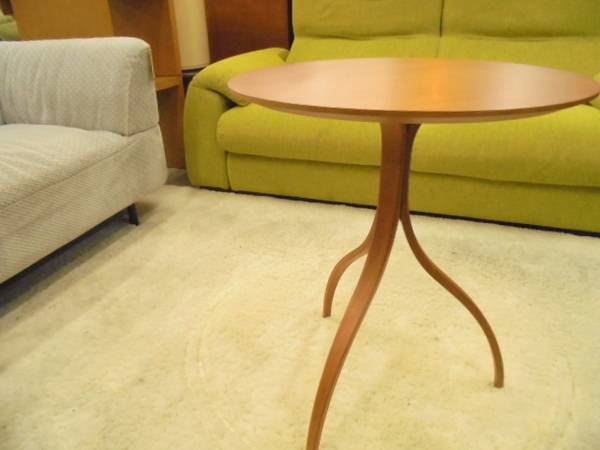 ACTUS(アクタス)取扱】modulus(モデュラス)のモダンなサイドテーブルが