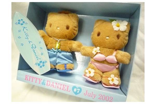 キティ＆ダニエル 限定サーフverぬいぐるみ入荷です！｜2016年02月18