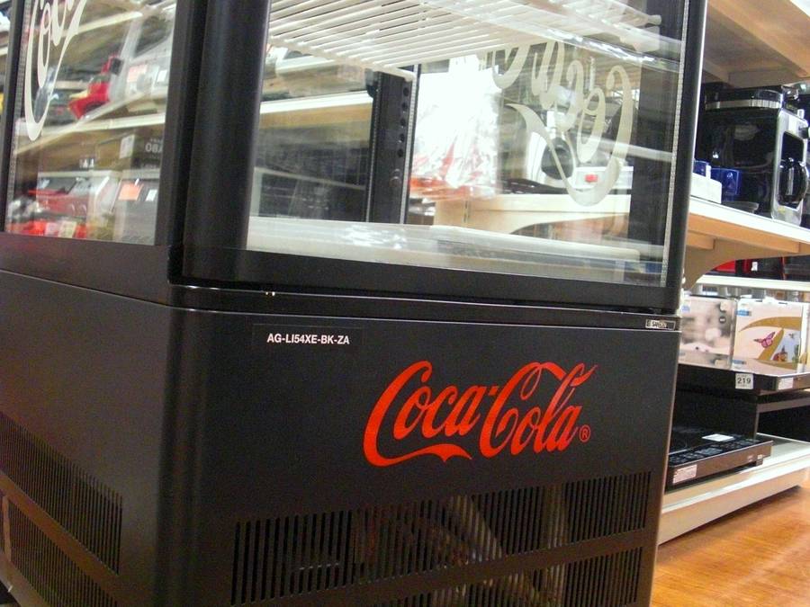 昔懐かし?!コカ・コーラデザインの冷蔵ショーケース！！【上尾店
