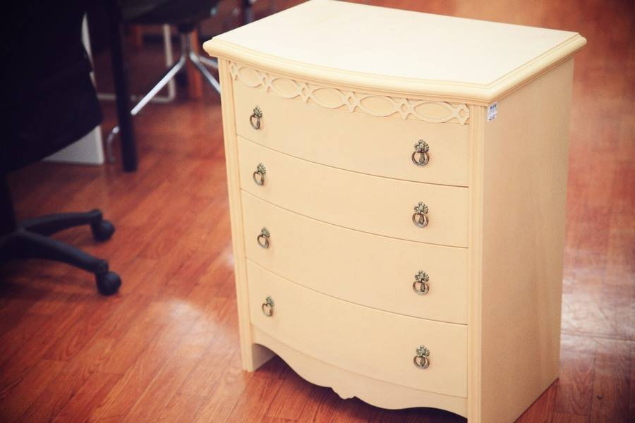 貴重な入荷！リンホーリンの4段ミニチェストが入荷致しました