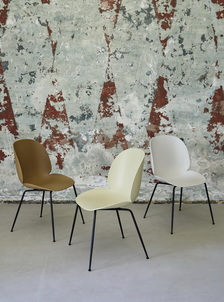 GUBI - Beetle Dining Chair - Un-Upholstered, Conic base, Short Leg