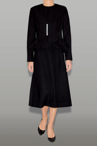 ノーカラーフリルパールジャケット – YOKO CHAN