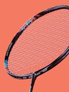 より速く、より深いクリアを放つバドミントンラケット NANOFLARE 700