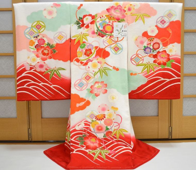 お宮参り 赤ちゃん着物 女の子 産着 初着 京友禅 手描き 本染め 白地