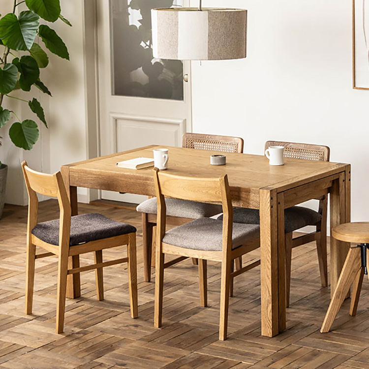 オイル仕上げのオーク（ナラ）材の家具 EasyLife（イージー