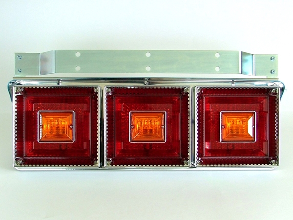 JB 角大型テールランプ用裏カバー (新・改・06対応) - トラックボディ