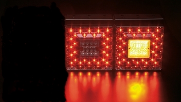 JB 角型LEDテールランプ 2連 - トラックボディパーツトラック架装部品