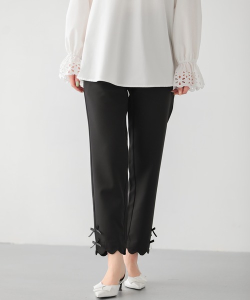 Fit more（フィットモア） パンツ 裾スカラップリボンテーパードパンツ