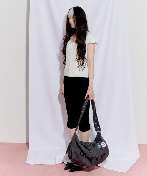 DTYYPE（ドタイプ） ショルダーバッグ バッグ ロゴ入りヴィンテージ風