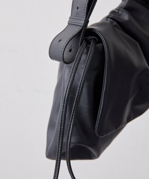 ear PAPILLONNER（イア パピヨネ） ショルダーバッグ バッグ レザー