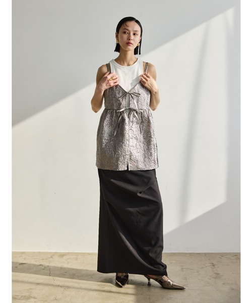 AIC. キャミソール 2WAYメタリックふくれジャガードキャミソール