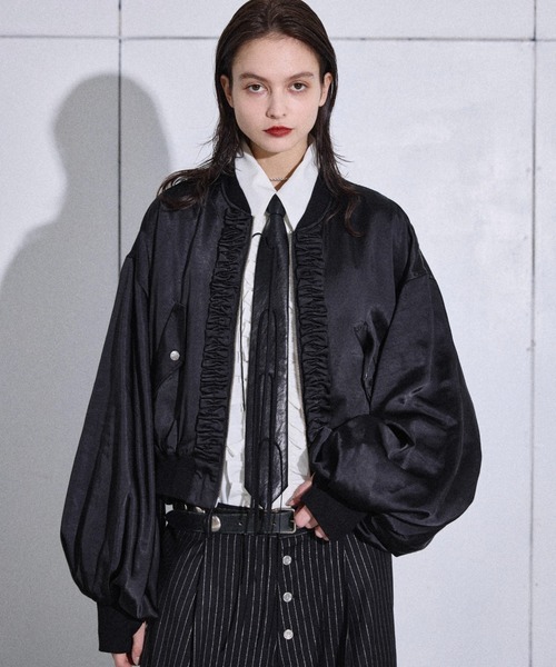 ブルゾン アウター Satin frill short bomber jacket / サテンフリル