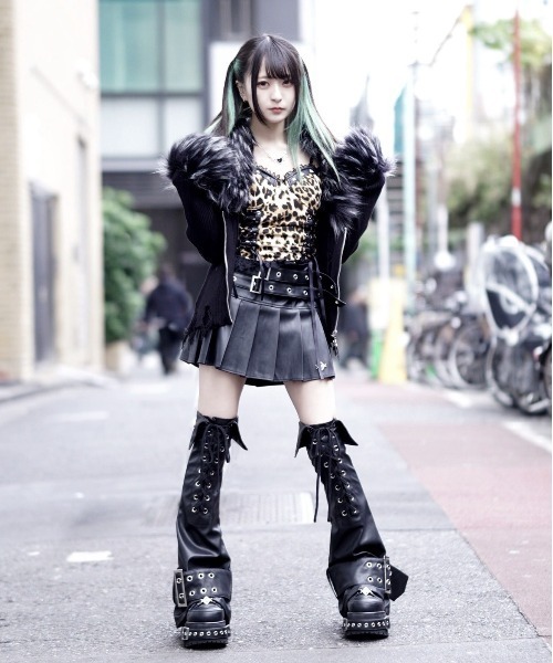 REFLEM（レフレム） レッグウォーマー 「REFLEM/レフレム」PUレザー