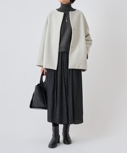 BEARDSLEY（ビアズリー） ノーカラーコート コート 後ろぷっくりウール