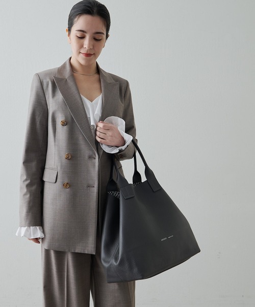 IACUCCI（イアクッチ） トートバッグ オペラ L CERVO/STAMPA INTERNA