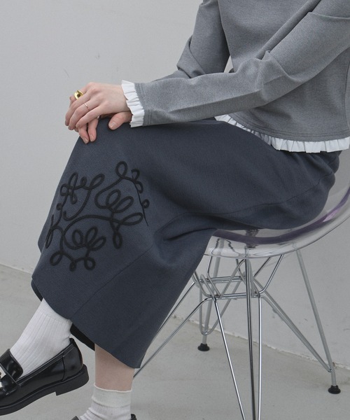 &. NOSTALGIA（ノスタルジア） スカート 「ZOZO限定」コード刺繍バック