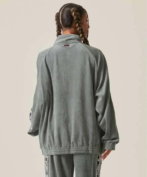 FUBU（フブ） ブルゾン アウター ブランド ロゴ ロゴテープ 長袖