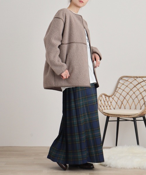 On One's Own ジャケット ノーカラージャケット ボリュームボア裏地