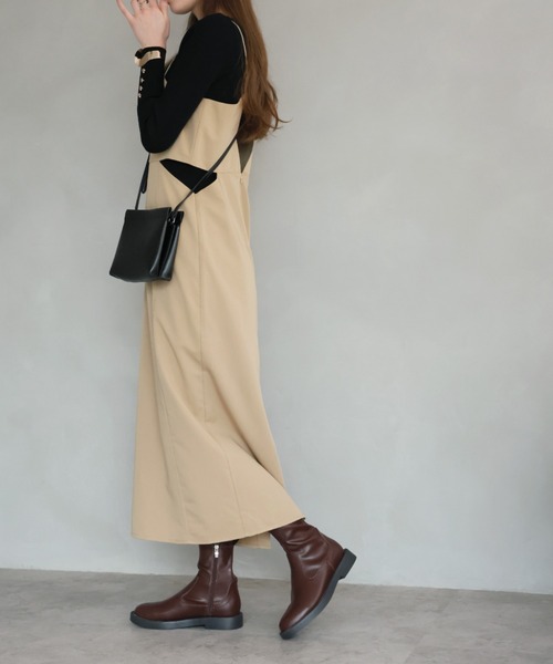 VIVIAN（ヴィヴィアン） ブーツ 厚底ブラックソールストレッチショート