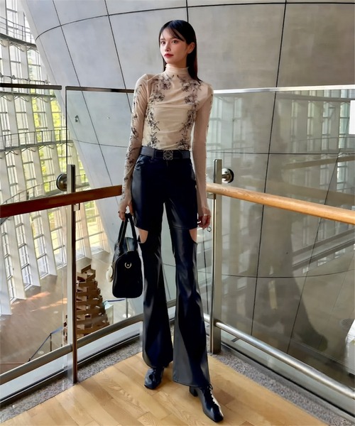 SoLA（ソラ） パンツ サイドカットレザーフレアパンツ「iori_2038