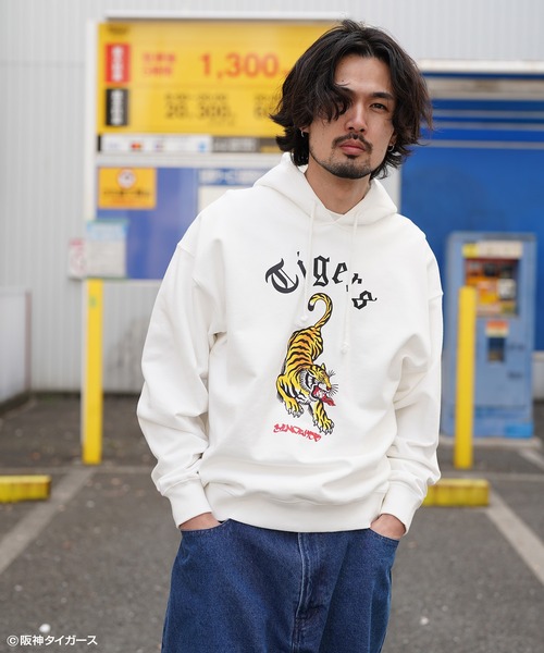 NOSTALVIA パーカー 阪神タイガース × ノスタルヴィア Raging Tigers