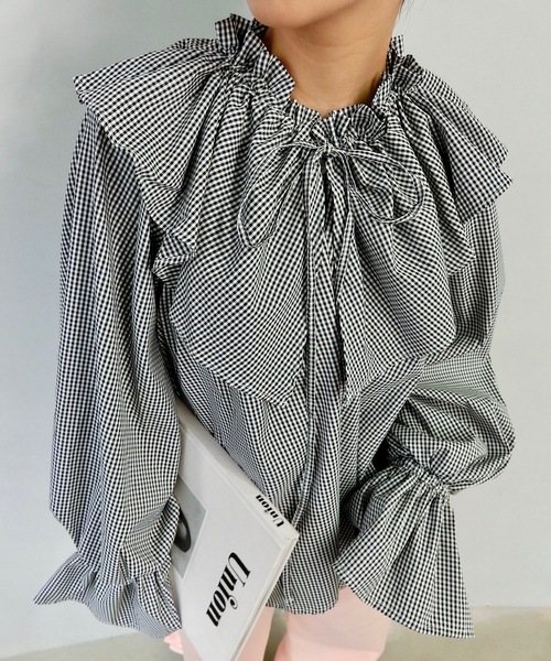 シャツ ブラウス ギンガムチェックフリルブラウス「O'fmus」ofyw24s001