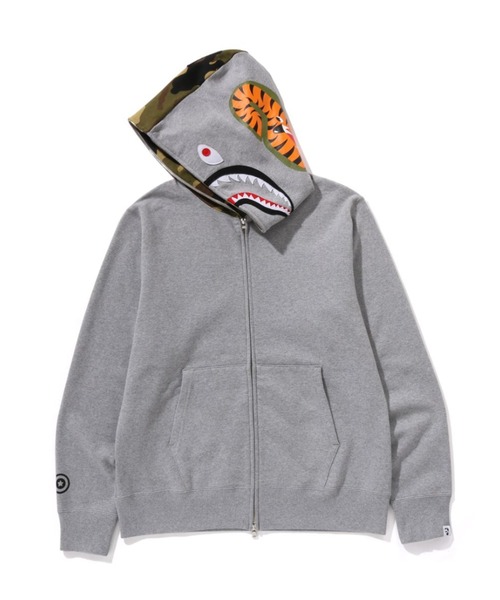 A BATHING APE（アベイシングエイプ） パーカー 1ST SHARK FULL ZIP