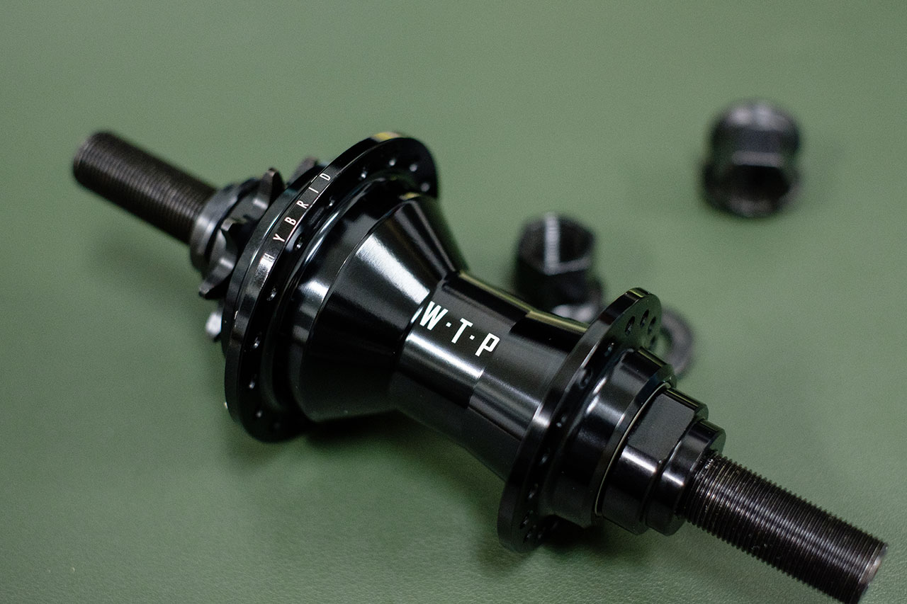 NEWS / BLOG - HYBRID HUBの重量は480g！軽量なWETHEPEOPLEのフリー