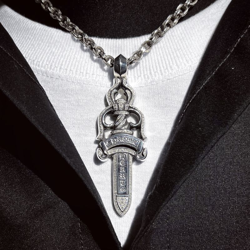 クロムハーツ ラージダガーペンダント ダイヤモンド&ペーパーチェーン