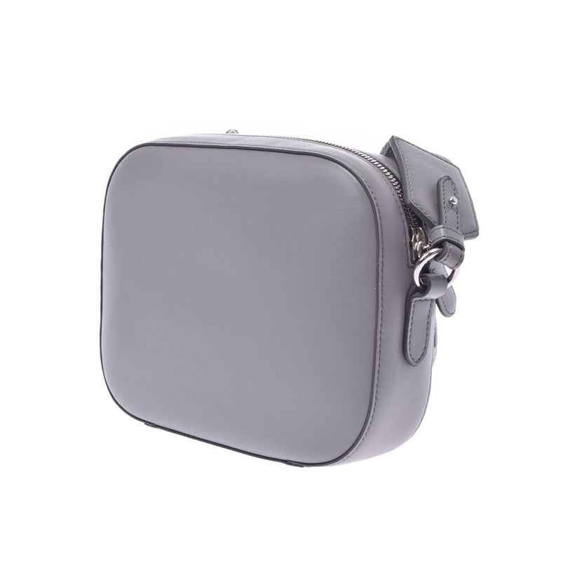 ステラマッカートニーカメラバッグ パンチングロゴ グレー シルバー