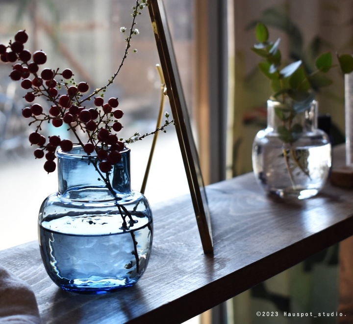 花瓶 一輪挿し おしゃれ 青 クリア｜Sサイズ：約8.0cm丸×高さ9.5cm