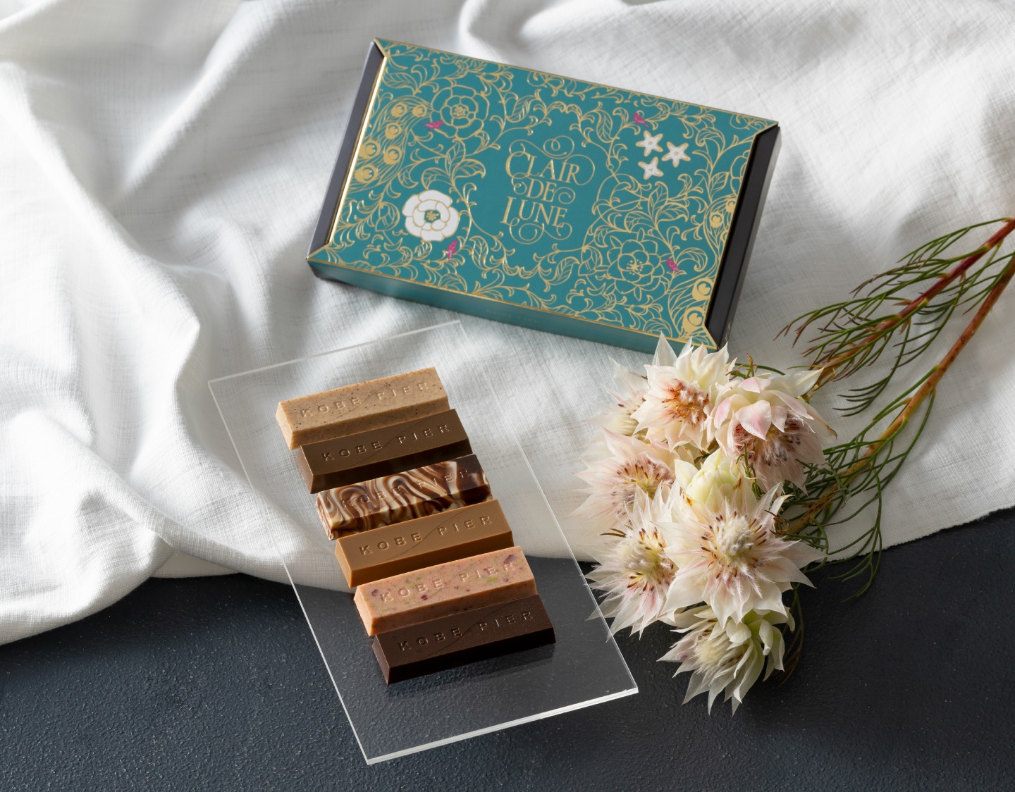 神戸風月堂【期間限定】クレル・ド・ルン 2026 | ゴーフルの神戸風月堂