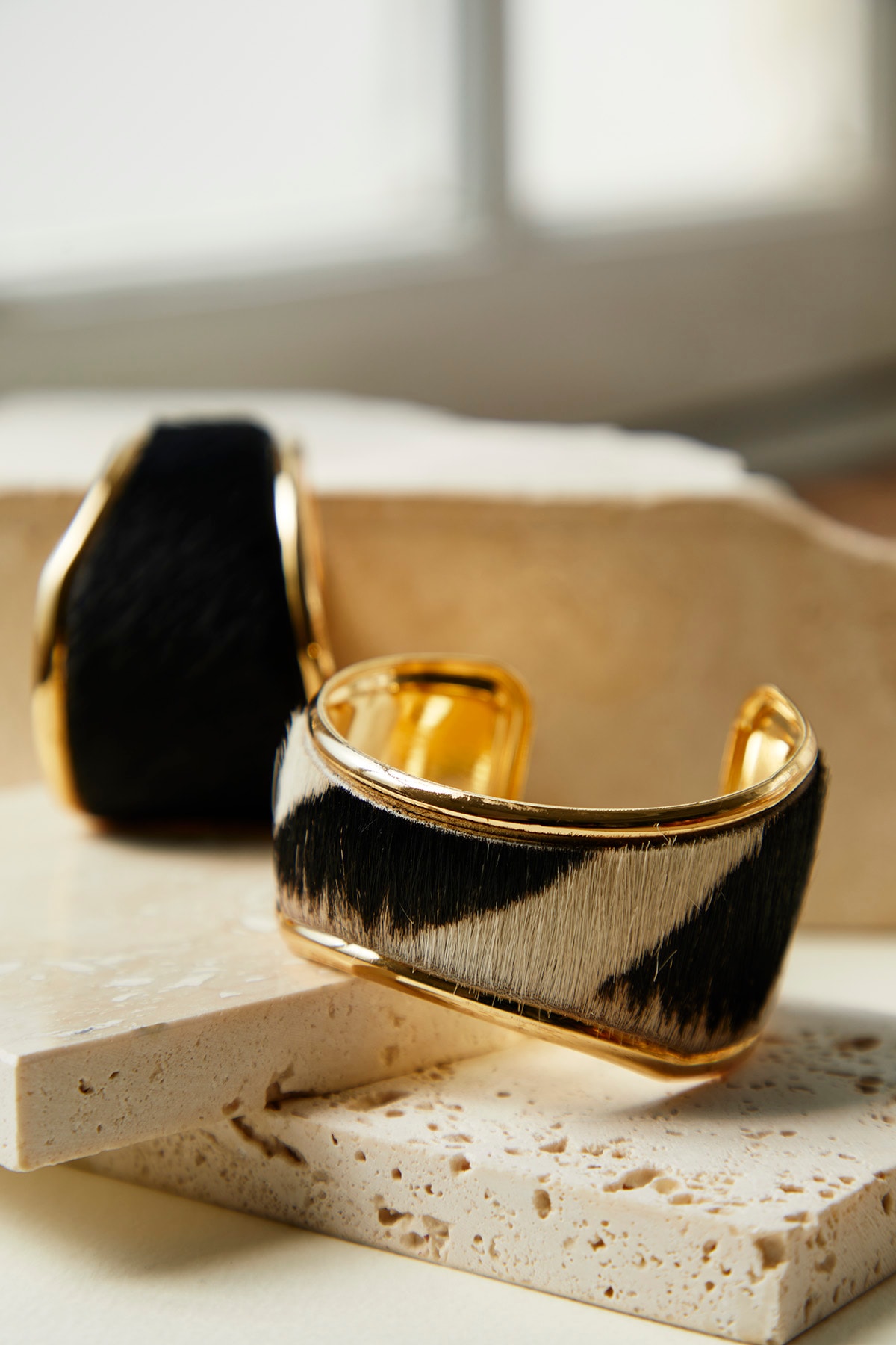 再販】ブラックレザーバングル | アイテム | OWAUNO