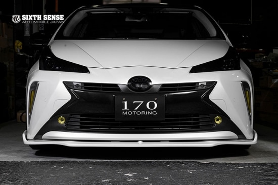 プリウス50系(後期)専用 ヘッドライトカバー(シックスセンス)を販売中