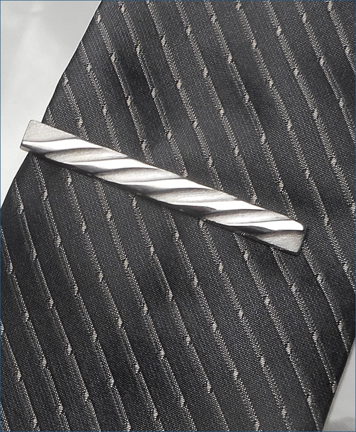 ホワイトゴールドネクタイピン K18WG-008｜貴金属ネクタイピン通販専門