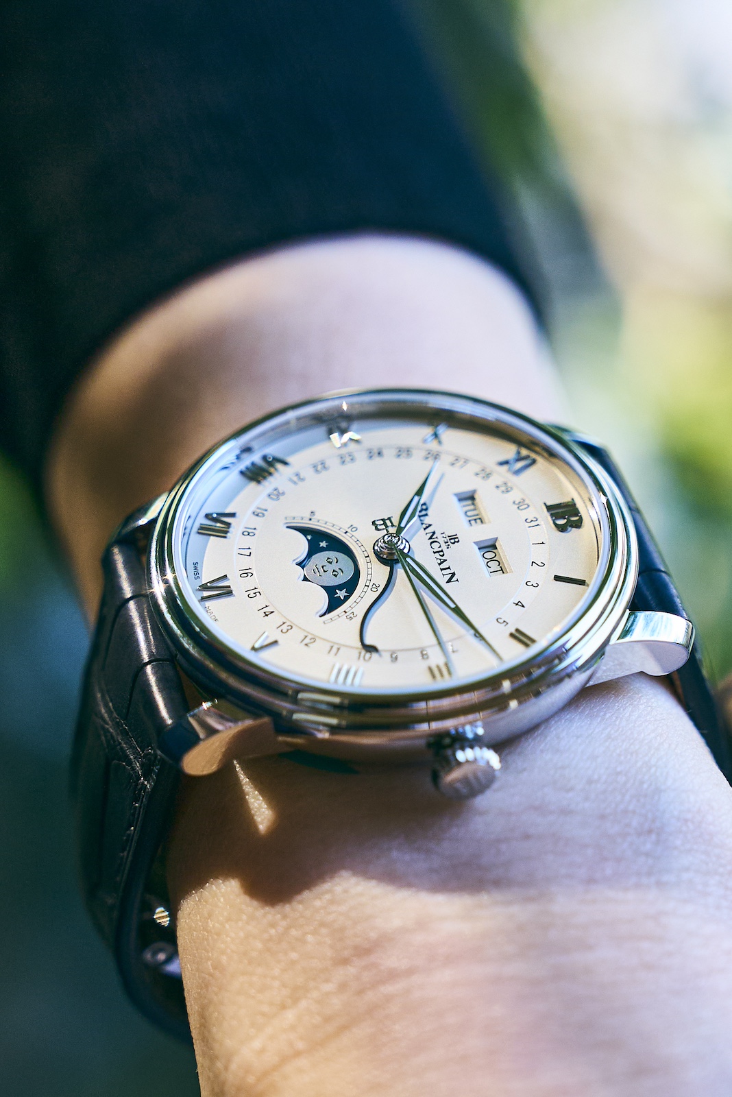 美しさは細部に宿る。ブランパン「ヴィルレ」新作モデルの実機を手にし