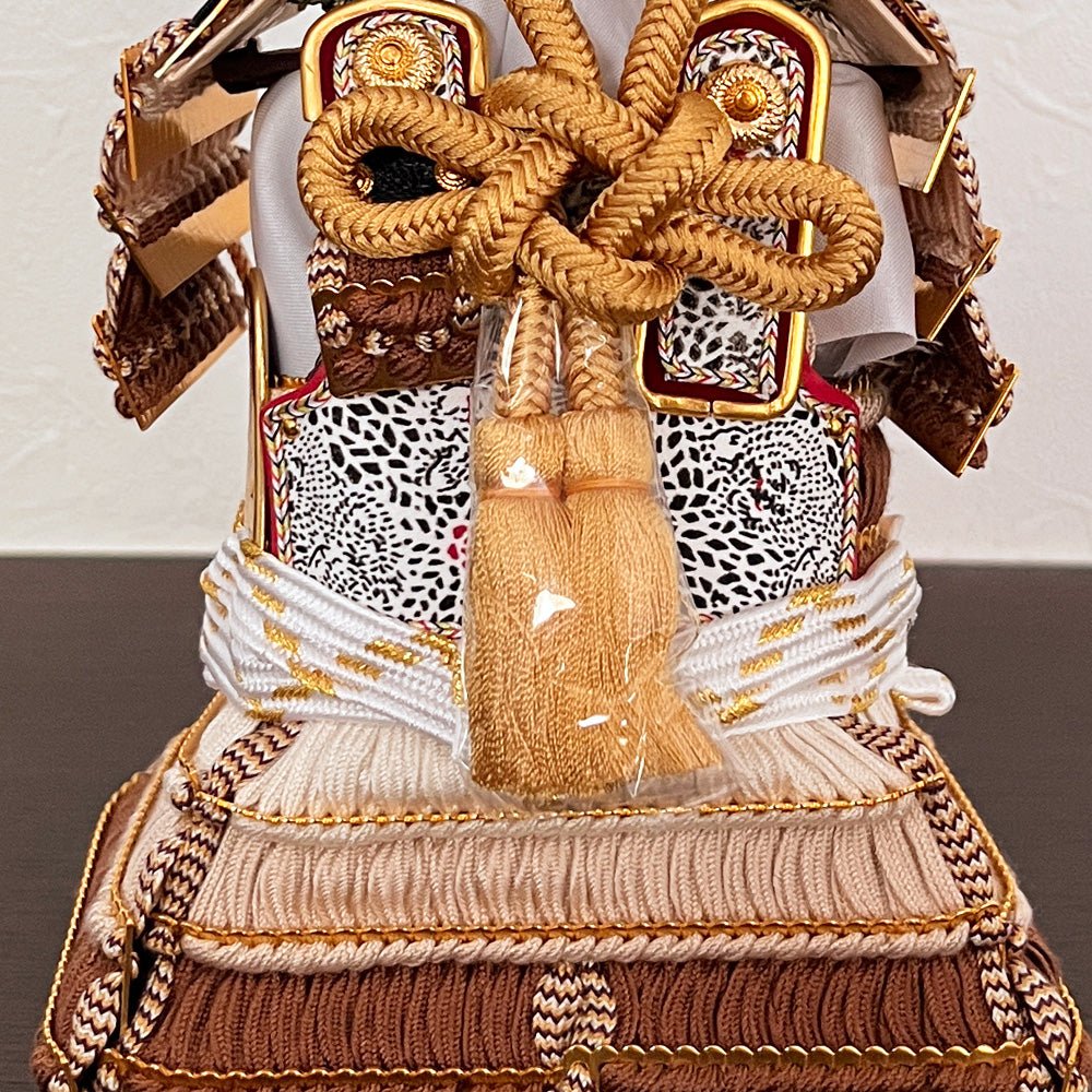 横幅45cm｜4号 朔太郎作 奉納鎧飾り 薄茶色つや ｜オーガニックな