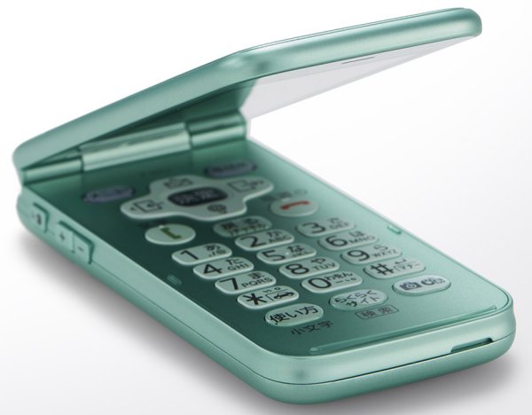 ドコモ、Android ベース VoLTE 耐衝撃防水やワンセグ対応フィーチャー