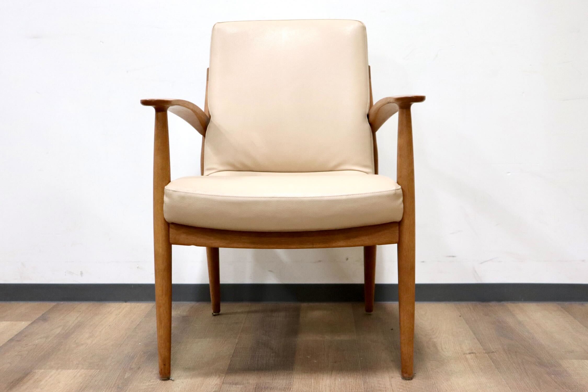 ️karimoku ベージュ ダイニングチェア 2脚セット️ 希少2脚セット