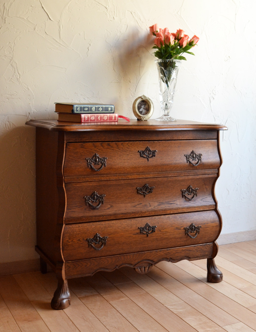 エレガントなアンティーク家具、フランスの3段チェスト（コモード）(j