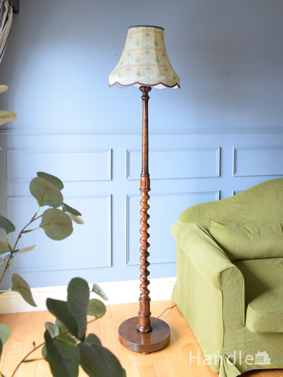 花柄シェードがオシャレな照明、アンティークのフロアランプ(d-1000-f