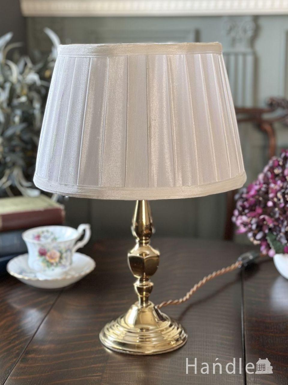 フランス輸入の大理石×真鍮スタンドのアンティーク テーブルランプ(3灯