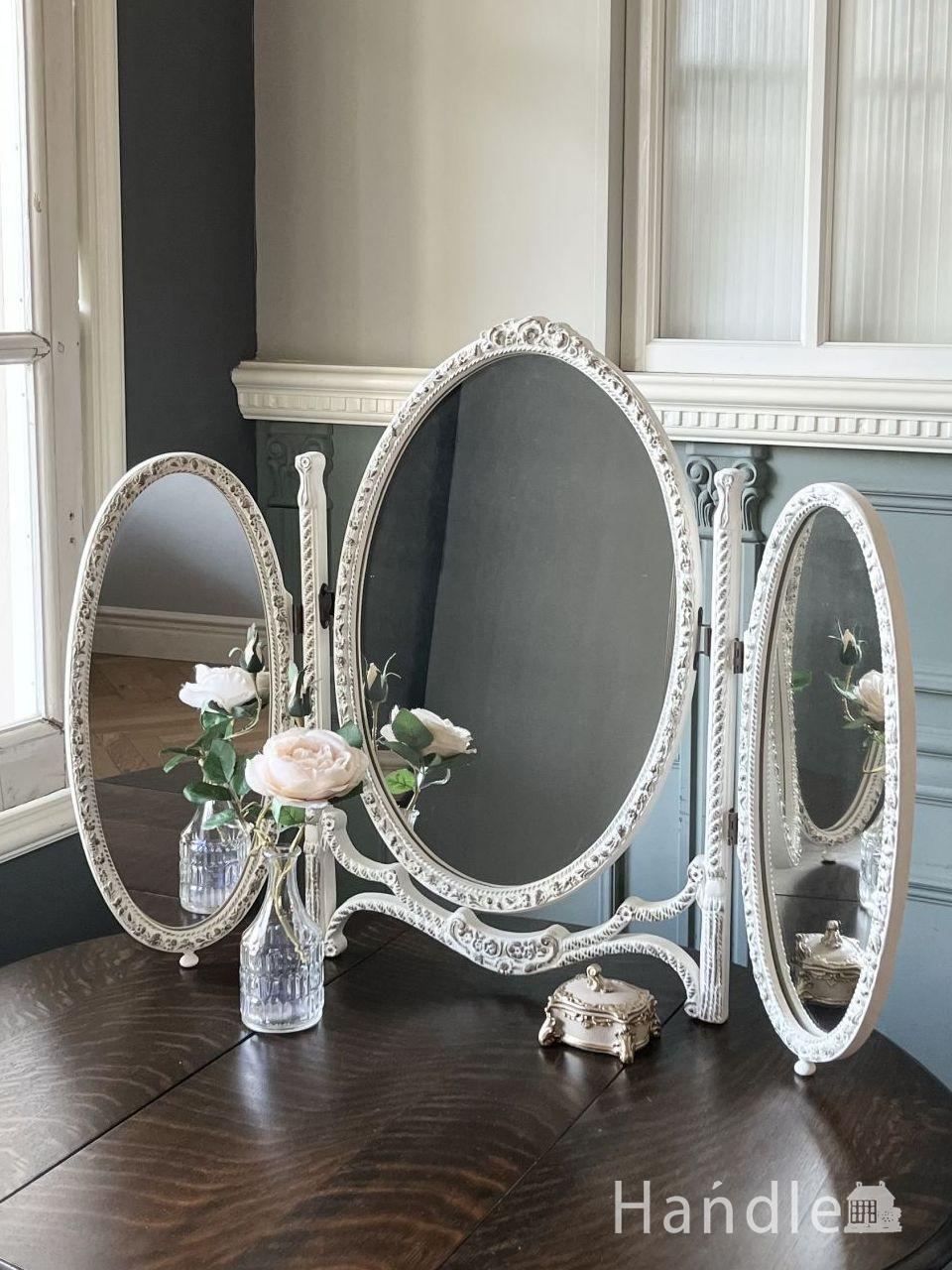 英国アンティークのおしゃれな壁掛け鏡、ドットの模様がデザインされた