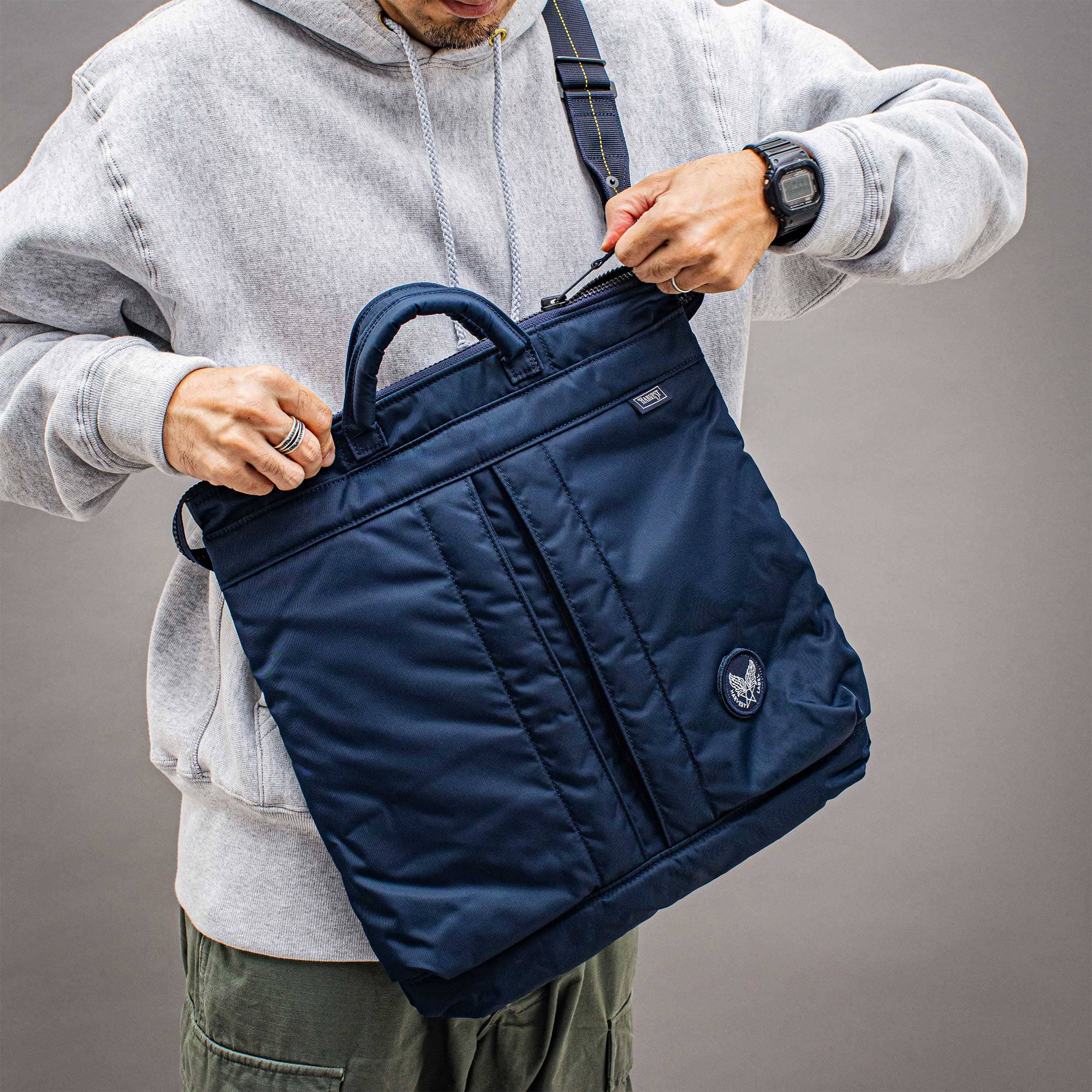 公式】HARVEST LABEL Edition 30 FLYER'S reflection HELMET BAG